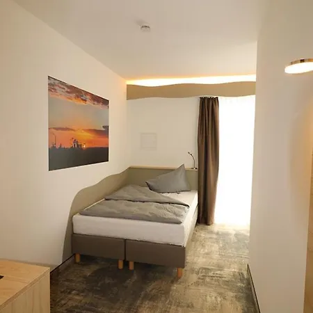 Petul An'ne 40 2* Bochum