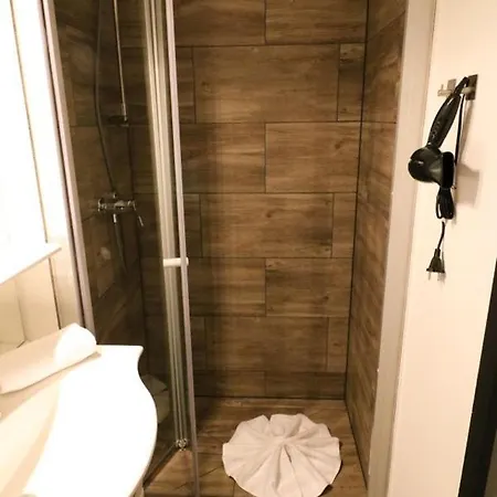 Petul An'ne 40 Bochum