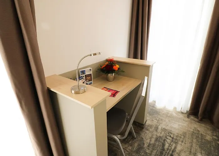 Hotel Petul An'ne 40 2*